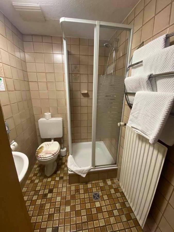 Hotel-Gasthof "Alter Ritter" Ротенбург об дер Таубер Екстериор снимка