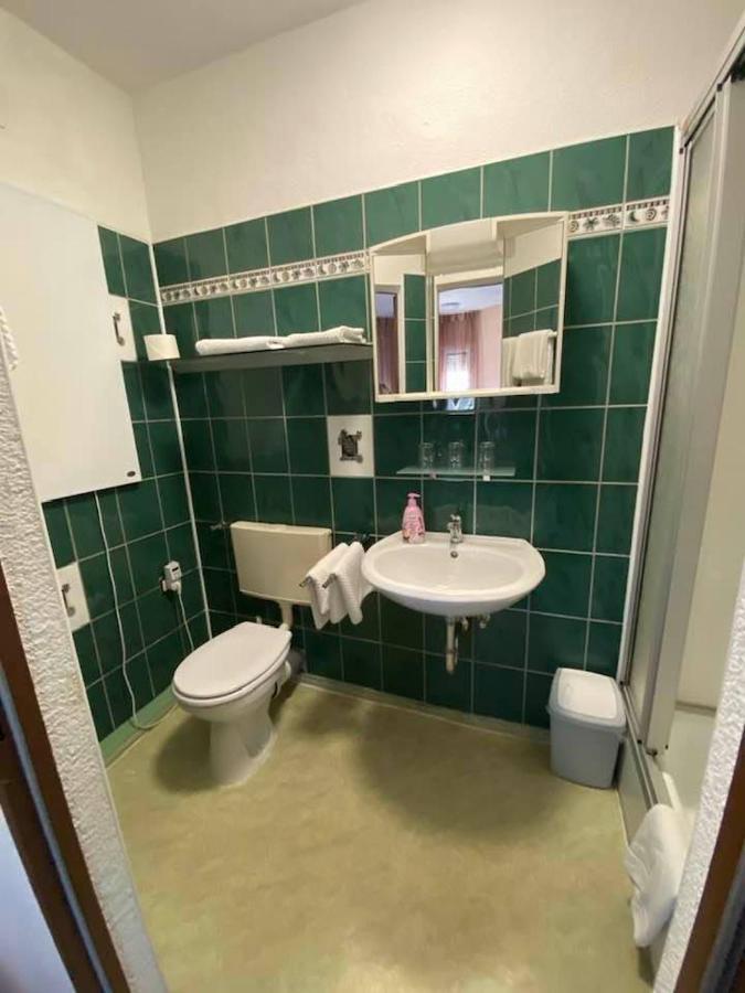 Hotel-Gasthof "Alter Ritter" Ротенбург об дер Таубер Екстериор снимка