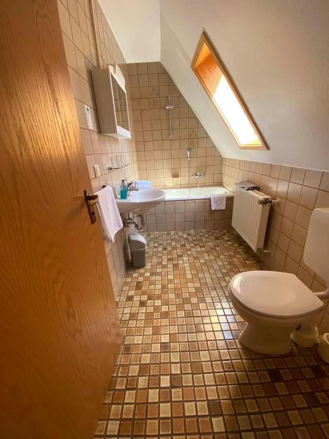 Hotel-Gasthof "Alter Ritter" Ротенбург об дер Таубер Екстериор снимка