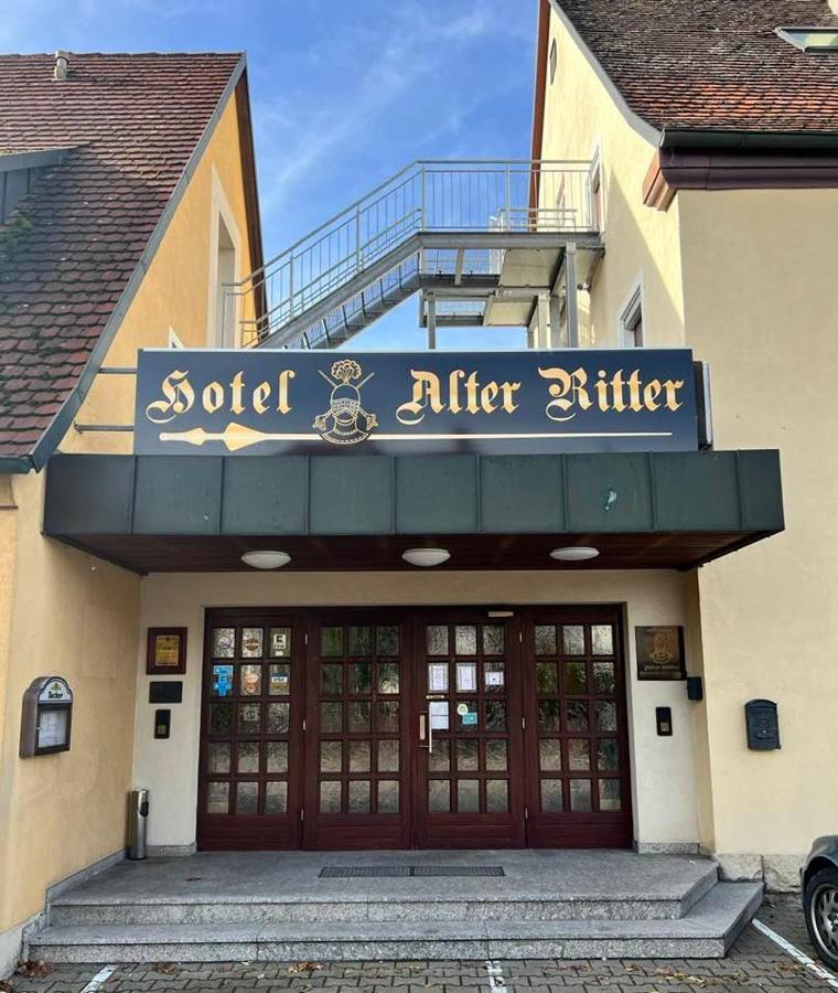 Hotel-Gasthof "Alter Ritter" Ротенбург об дер Таубер Екстериор снимка